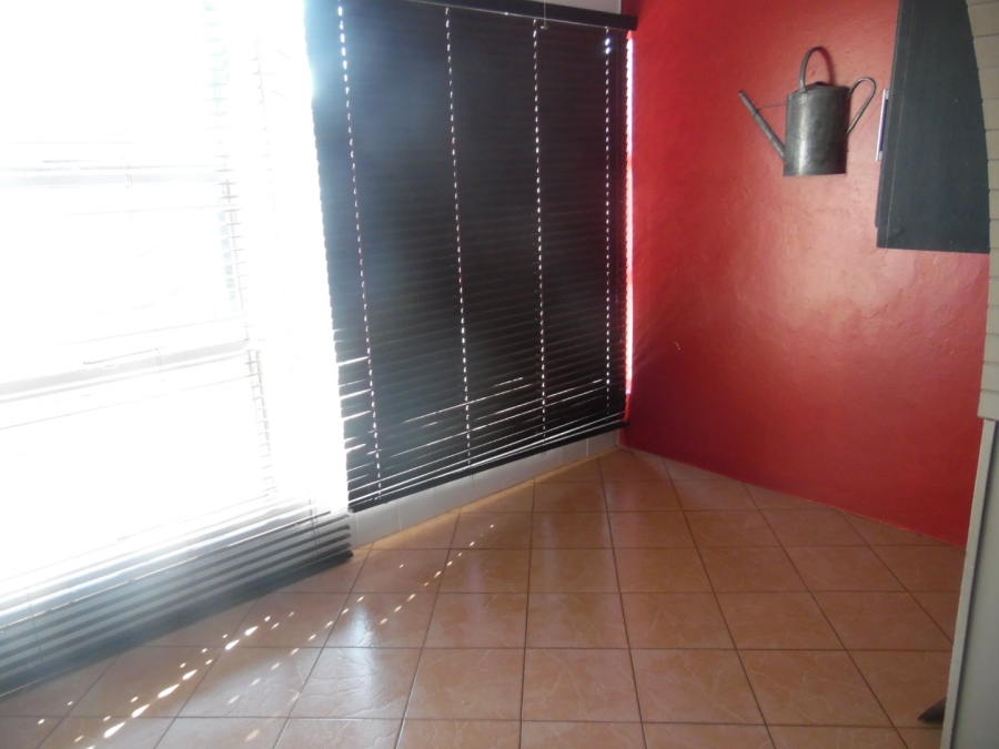 6 Bedroom Property for Sale in Jan Cillierspark Free State